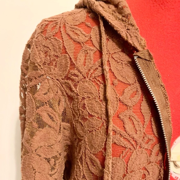 Boho Lace Hooded Zip-Up Light Jacket - Picture 2 of 6